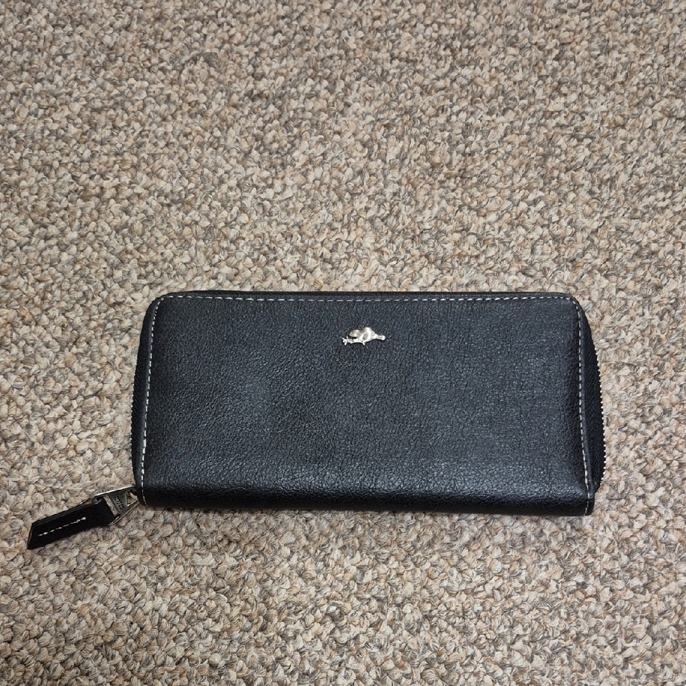 Roots RFID Safe Black Leather Textured Zip Around Wallet NWOT